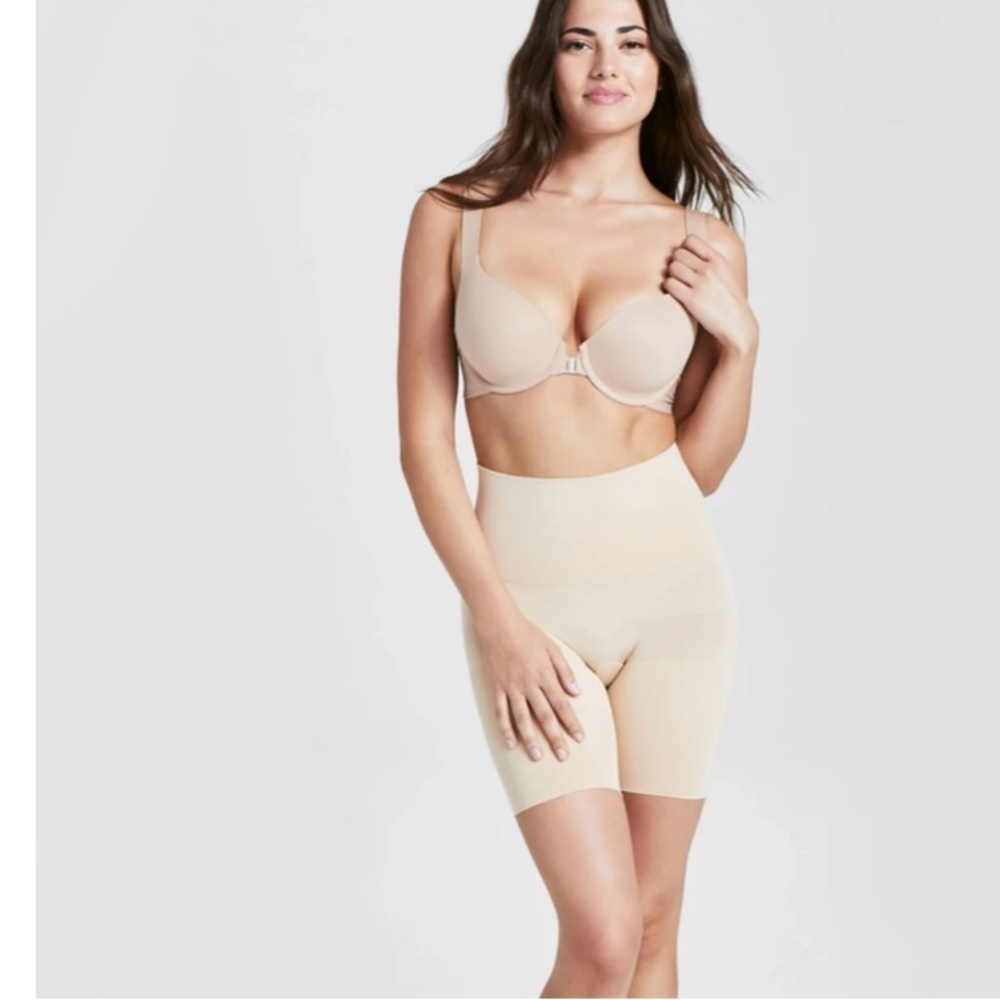 New Assets by Spanx Seamless Nude Thigh High Shapewear Sz S